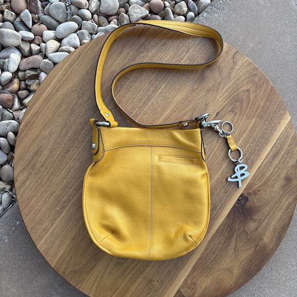 B. Makowsky Yellow Soft Pebbled Leather Crossbody Convertible Strap Bag Purse - Picture 5 of 8
